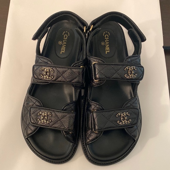 CHANEL Black Grained Calfskin Leather Chain CC Logo Dad Sandals - Picture 3 of 13